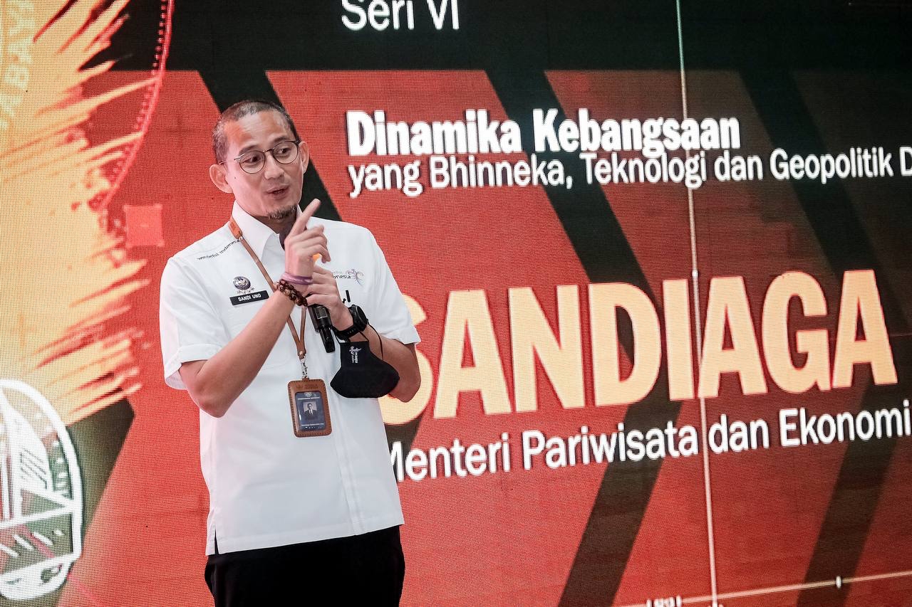 Siaran Pers: Menparekraf Dorong Mahasiswa Ubaya Miliki Empat Learning ...